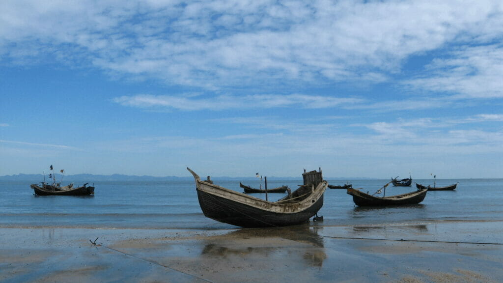 Situated within the Cox's Bazar District, Saint Martin is the southernmost part of Bangladesh, located in the Bay of Bengal.